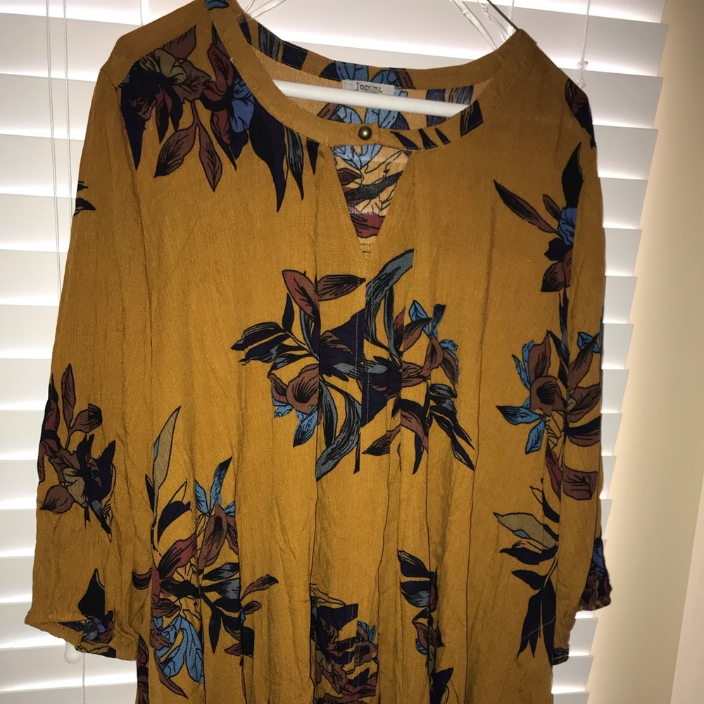 Flowy Top